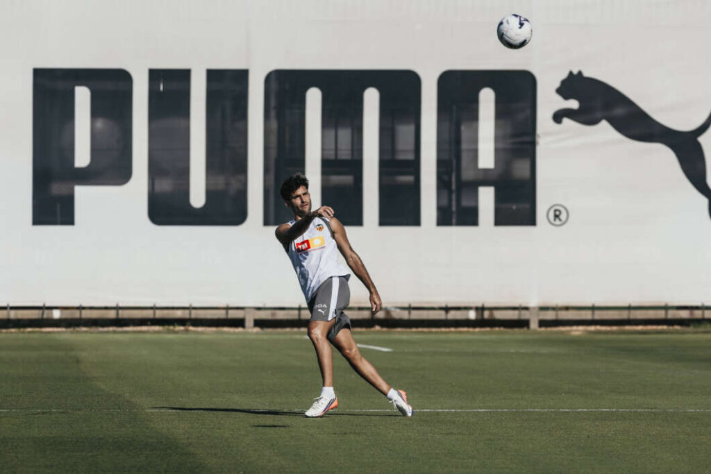 La Lliga, la Champions i la vela protagonitzen el menú esportiu de ‘Punt a punt’