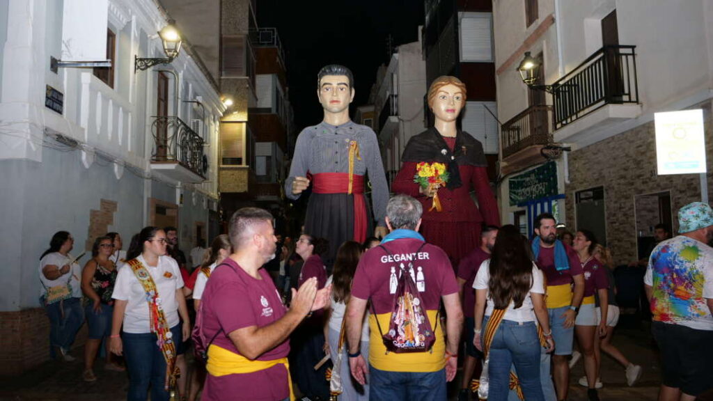 Vila-real gegants de festa