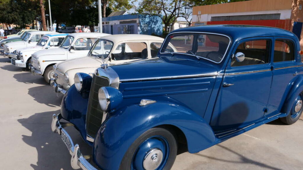 Vila-real reuneix els amants dels clàssics en la XXVI Concentració de Seat 600