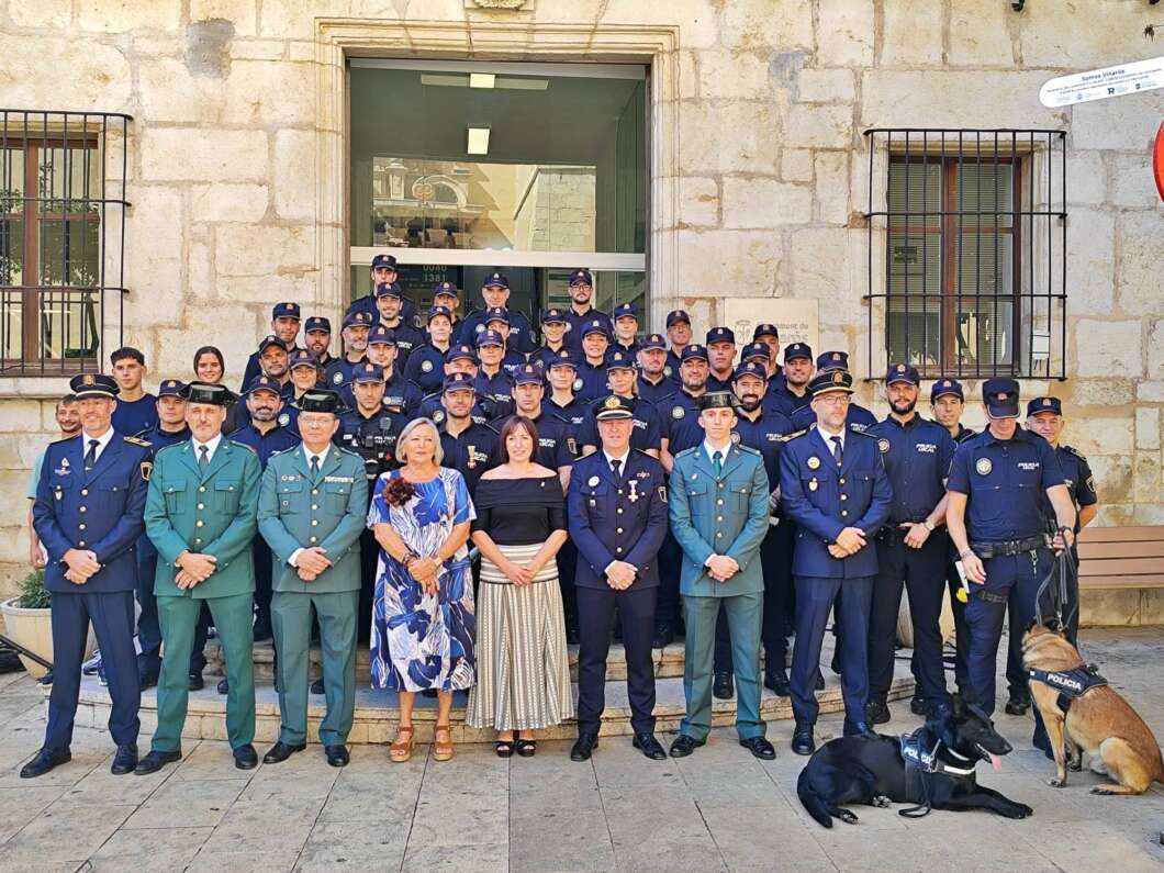 Vinaròs celebra el día de San Miguel, patrón de la Policía Local  
