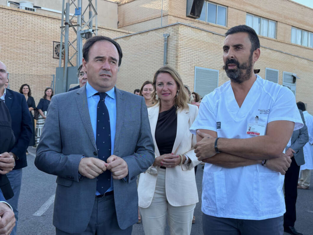 Visita de los terrenos del nuevo Hospital General