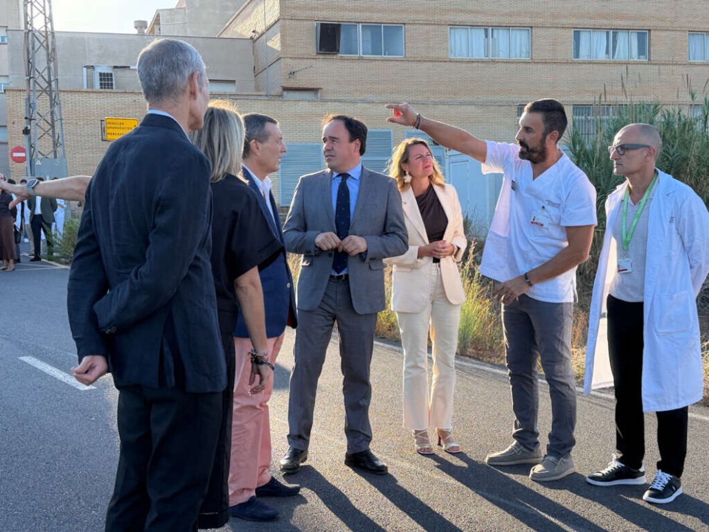 Visita de los terrenos del nuevo Hospital General