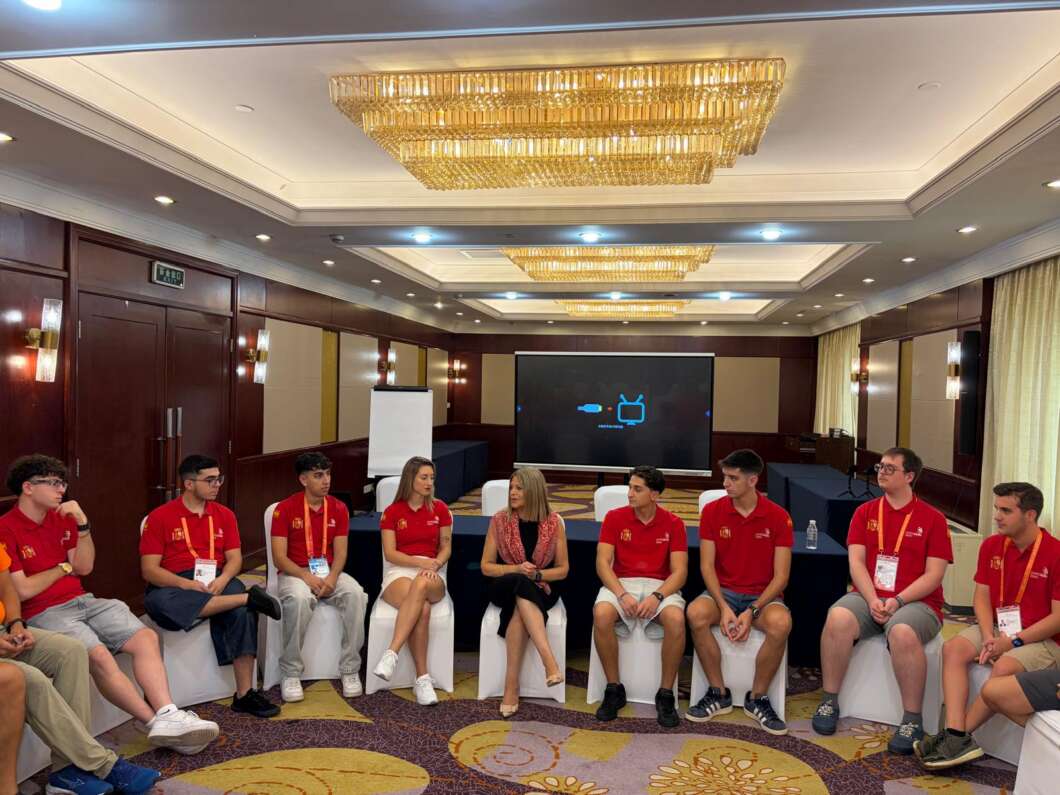 La Generalitat reconoce el éxito de Eric Ballester, alumno de Vila-real, en las WorldSkills
