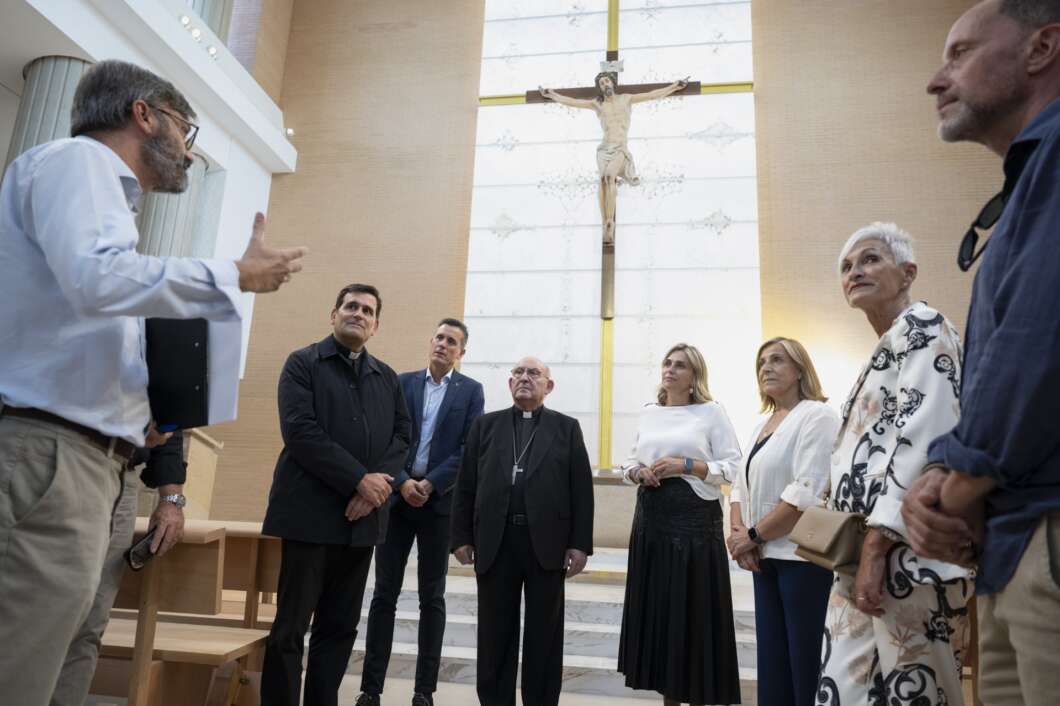 Benicàssmi, Marta Barrachina, presidenta Diputación, visita, iglesia San Juan Pablo II,