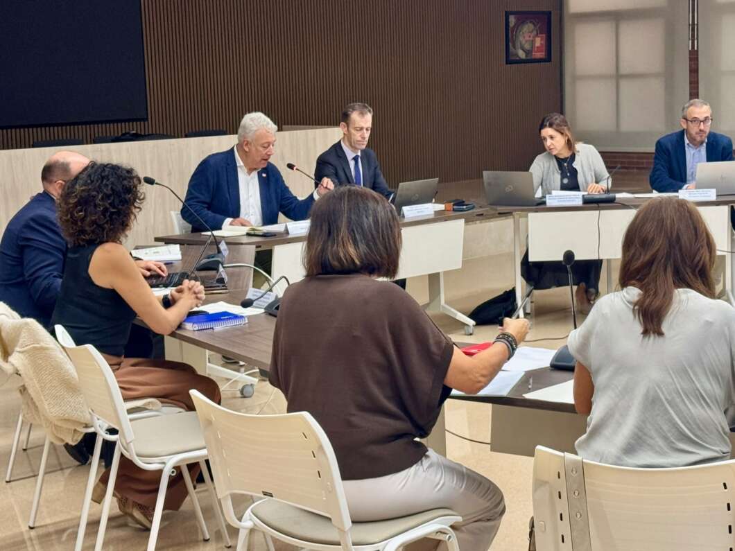 Educación, negociación, propuestacalendario, 47 mesas, 2026-27,