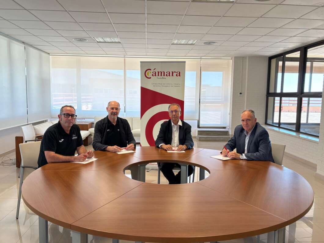 Renovación Carrera de las Empresas, Camara Comercio,