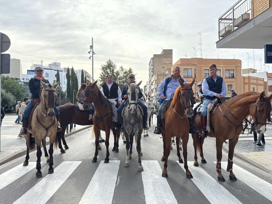 Almassora celebra la VII Fira Flamenca amb una romeria fins a Santa Quitèria