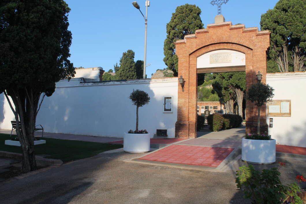 Benicàssim amplía el horario del cementerio por Todos los Santos