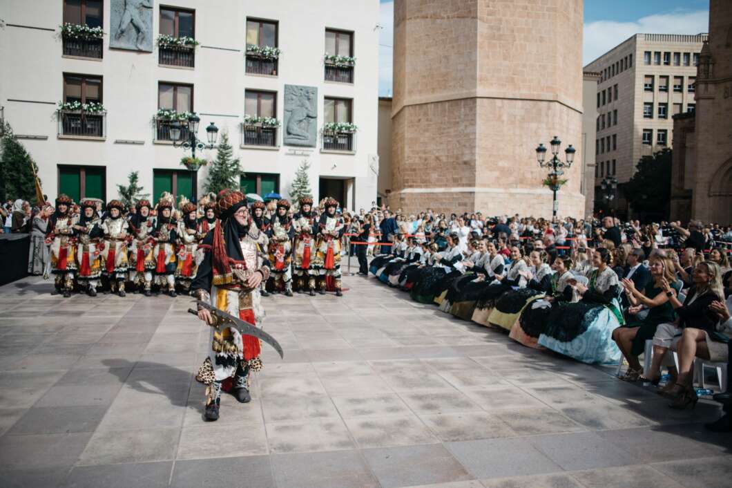 Castellón se viste de tradición para celebrar el 9 d’Octubre con música y folclore