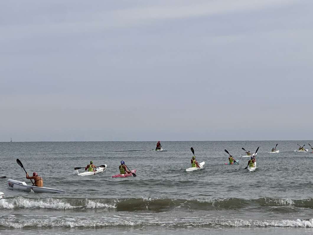 La Full Life Guard Cup reúne a 164 deportistas en la playa del Pinar de Castellón