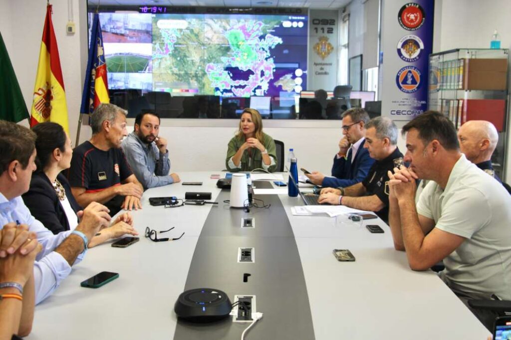 La provincia deja atrás la alerta roja y recupera poco a poco la normalidad