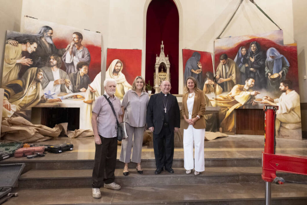 La Cocatedral de Castelló incorpora els nous murals de Traver Calzada