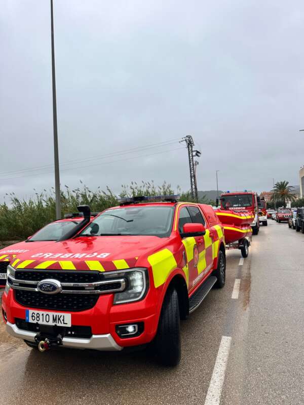 Castellón moviliza a sus bomberos en Oliva para ayudar a las zonas más castigadas por la Dana Adam
