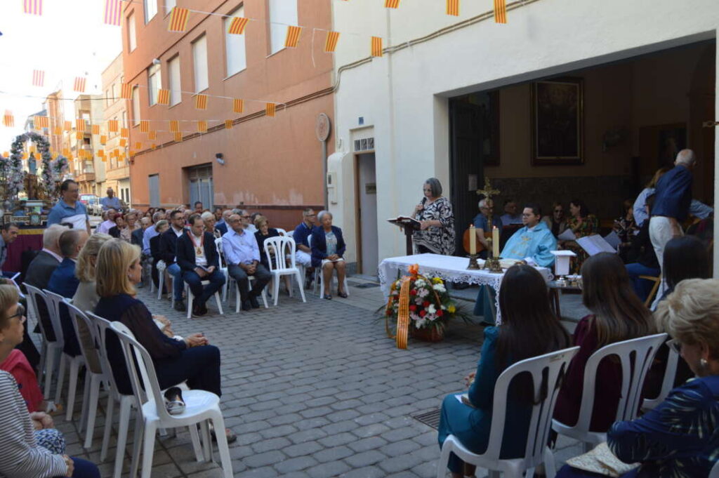 Vila-real celebra la festivitat de la Mare de Déu del Pilar amb misses i processons