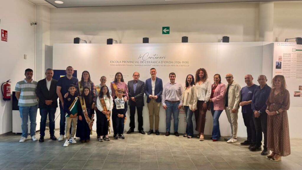 Onda conmemora el centenario de su Escuela Provincial de Cerámica con una exposición