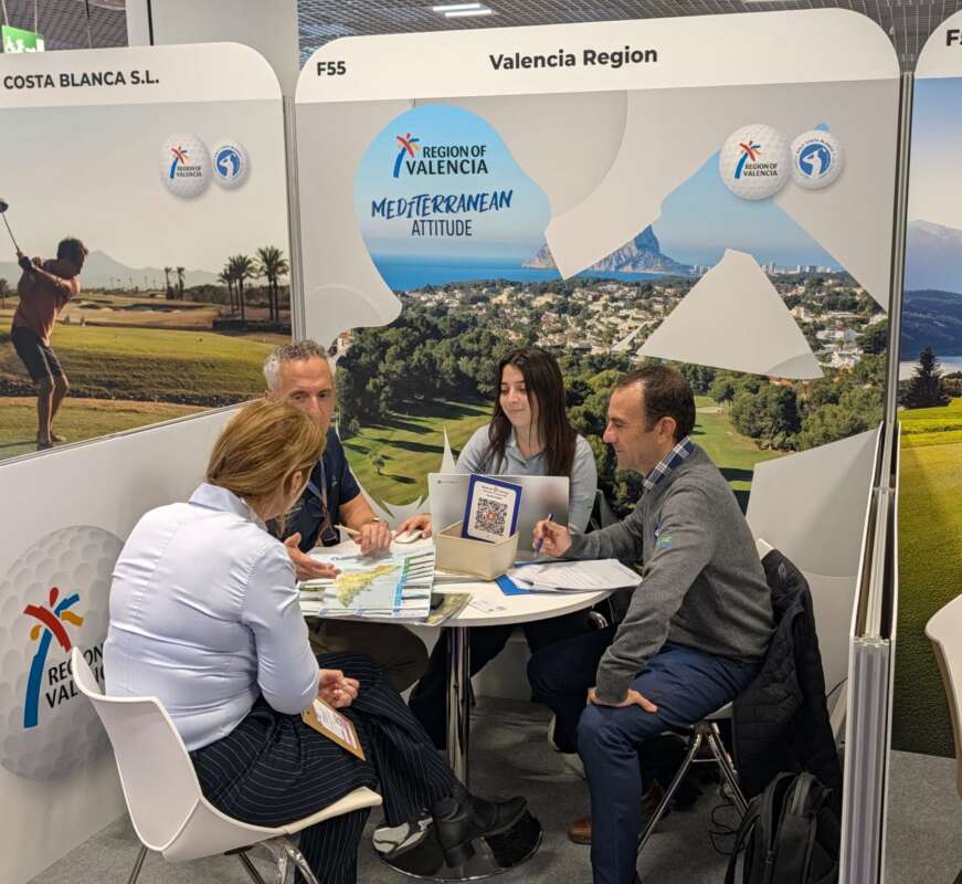 Turisme promociona l’oferta de golf de la Comunitat Valenciana en una fira internacional a Cannes