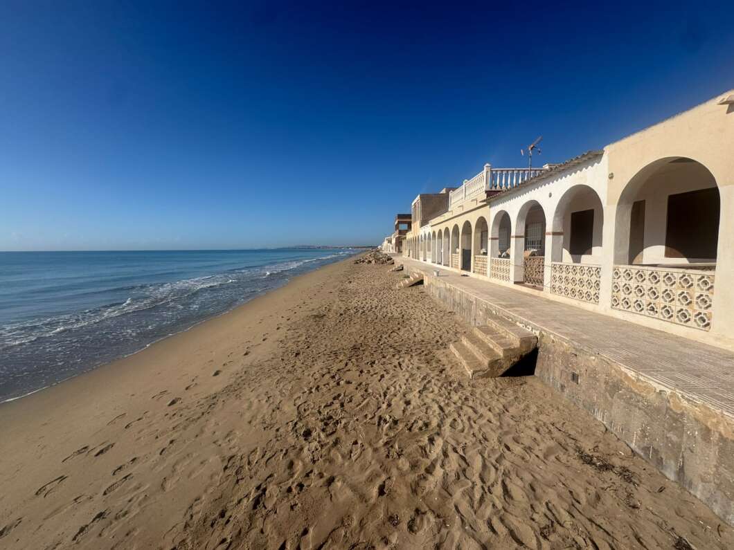 La Generalitat exigeix canvis en la Llei de costes per a protegir el litoral valencià