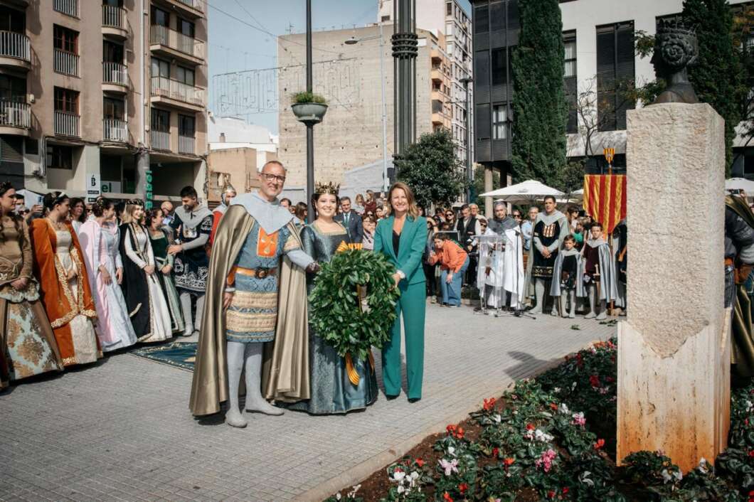Castellón homenajea a las Na Violant y Dones de Companya por el 75 aniversario de la Germandat