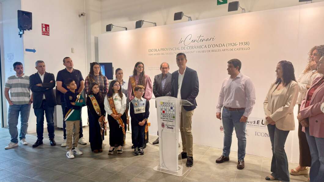 Onda conmemora el centenario de su Escuela Provincial de Cerámica con una exposición