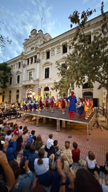 UcraïnaFest reúne al Calasancio y a Barvinok en Castellón