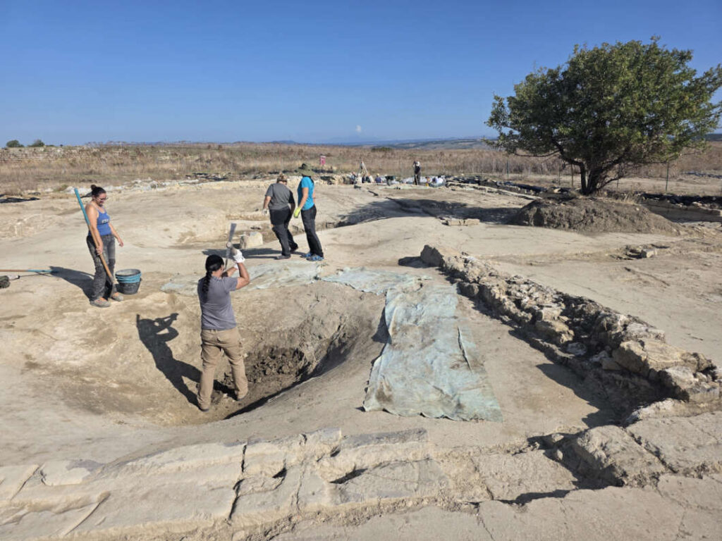 L’UJI descobreix un gran edifici romà de 900 metres quadrats a Tarquínia