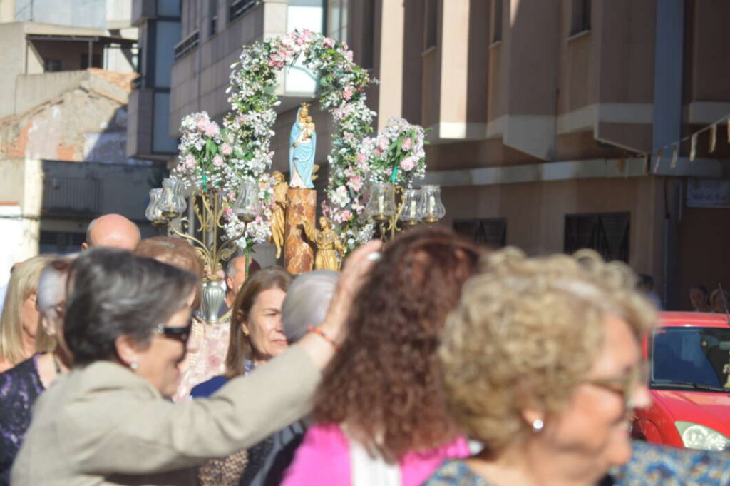 Vila-real celebra la festivitat de la Mare de Déu del Pilar amb misses i processons